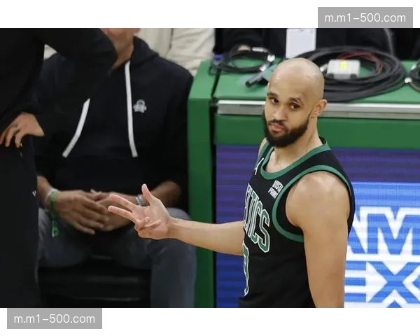 怀特场均1.7次盖帽东部第三 后卫防守影响力显著 怀特场均1.7次盖帽东部第三 后卫防守影响力显著